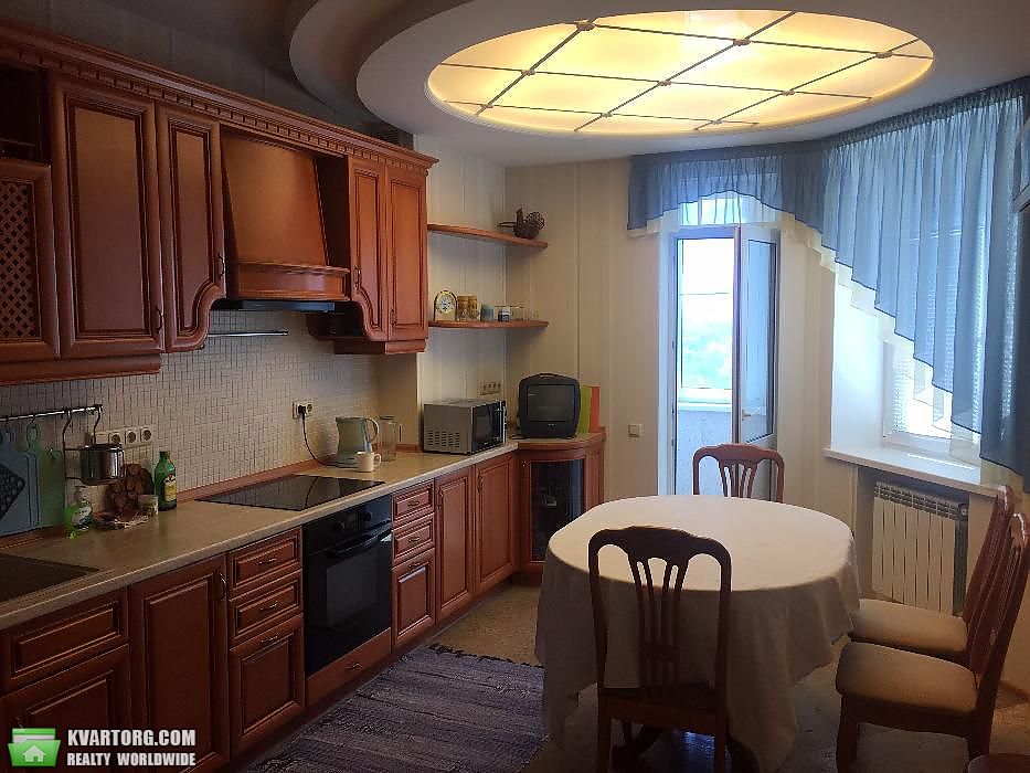 Sell 3-room apartment. Киев,  Амосова — photo 2