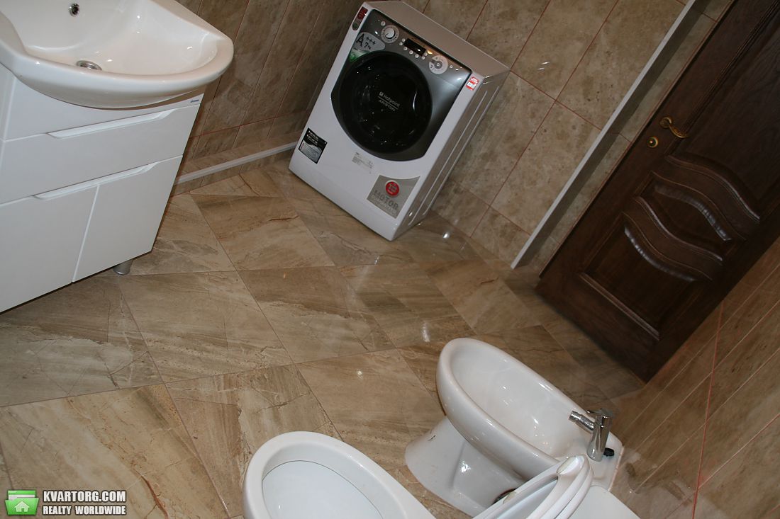 Rent out 3-room apartment. Киев, Урицкого — photo 9