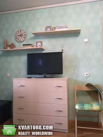 Rent out 2-room apartment. Киев, проспект Науки — photo 10