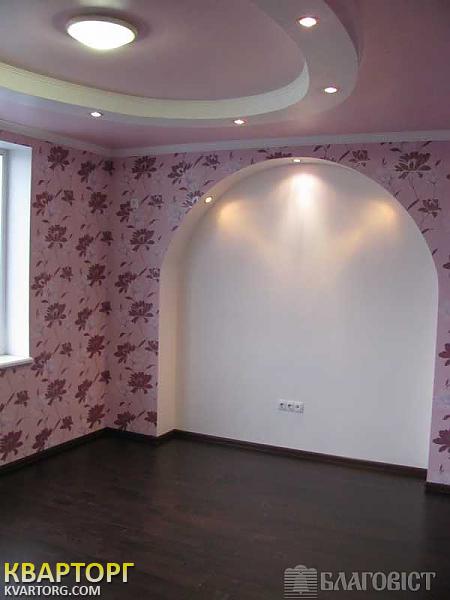 Sell 4-room apartment. Киев,  40-летия Октября просп — photo 3
