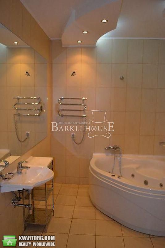 Rent out 3-room apartment. Киев,  Жилянская — photo 7