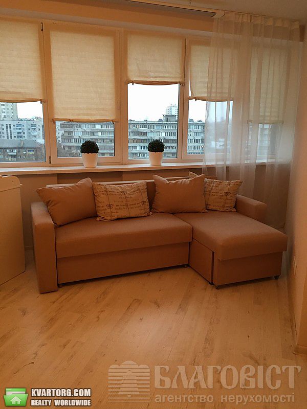 Sell 2-room apartment. Киев,  Вышгородская — photo 3