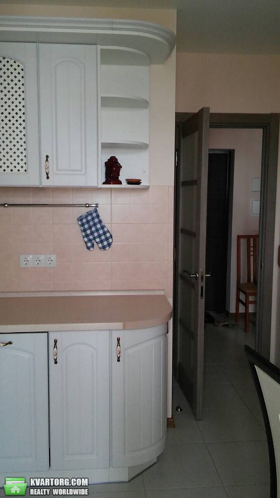 Rent out 1-room apartment. Киев,  Ракетная — photo 3