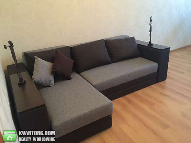 Rent out 1-room apartment. Киев,  Лобачевского пер — photo 1