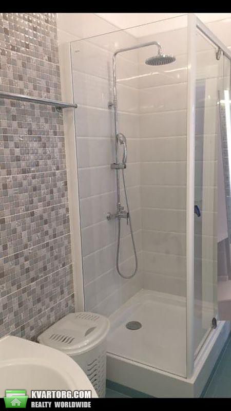 Rent out 2-room apartment. Киев,  Черновола — photo 9