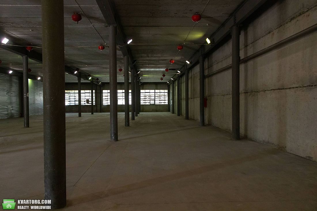Rent out warehouse. Киев,  Малинская — photo 1