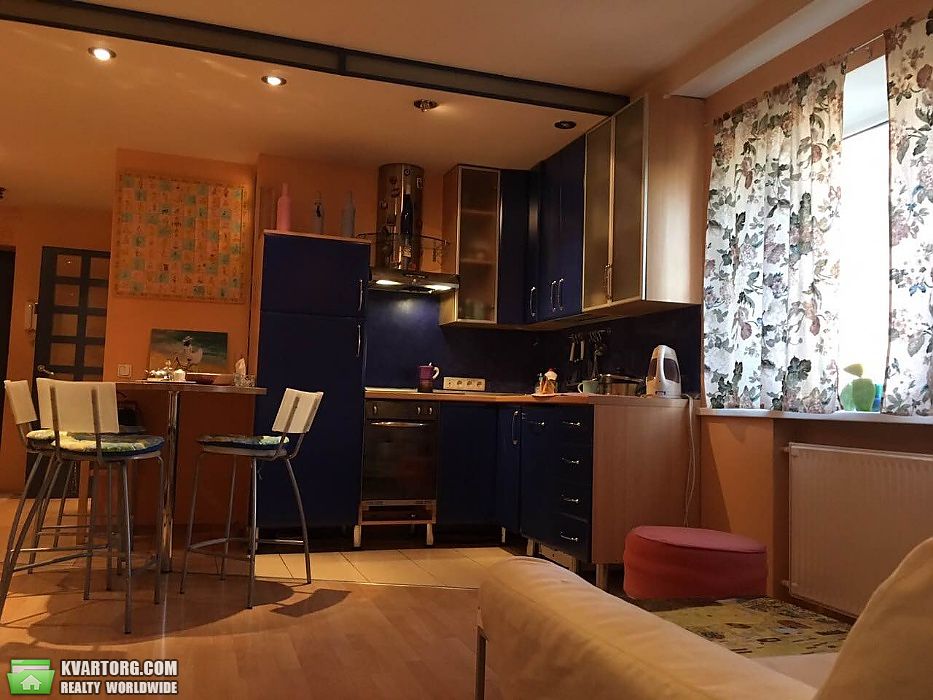 Rent out 3-room apartment. Киев,  Русановская наб — photo 3