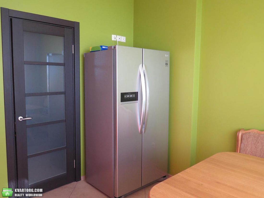 Rent out 2-room apartment. Киев, Сикорского — photo 10