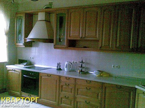 Sell house. Киев, Малоземельная ул. — photo 5
