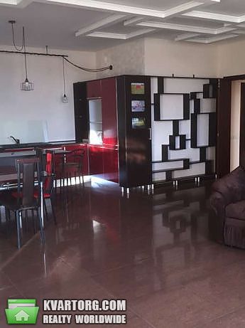 Sell 4-room apartment. Киев,  Щорса — photo 1