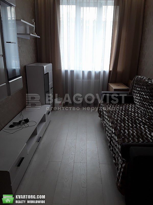 Rent out 2-room apartment. Киев, Жабаева Жамбила — photo 2