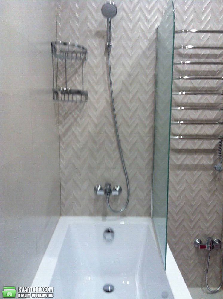 Rent out 1-room apartment. Киев,  Днепровская наб — photo 1