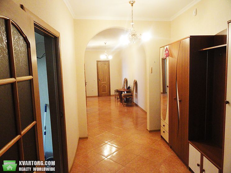 Rent out 2-room apartment. Киев,  Днепровская наб — photo 10