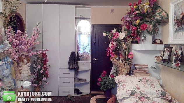 Sell 3-room apartment. Днепропетровск, Набережная Победы — photo 1