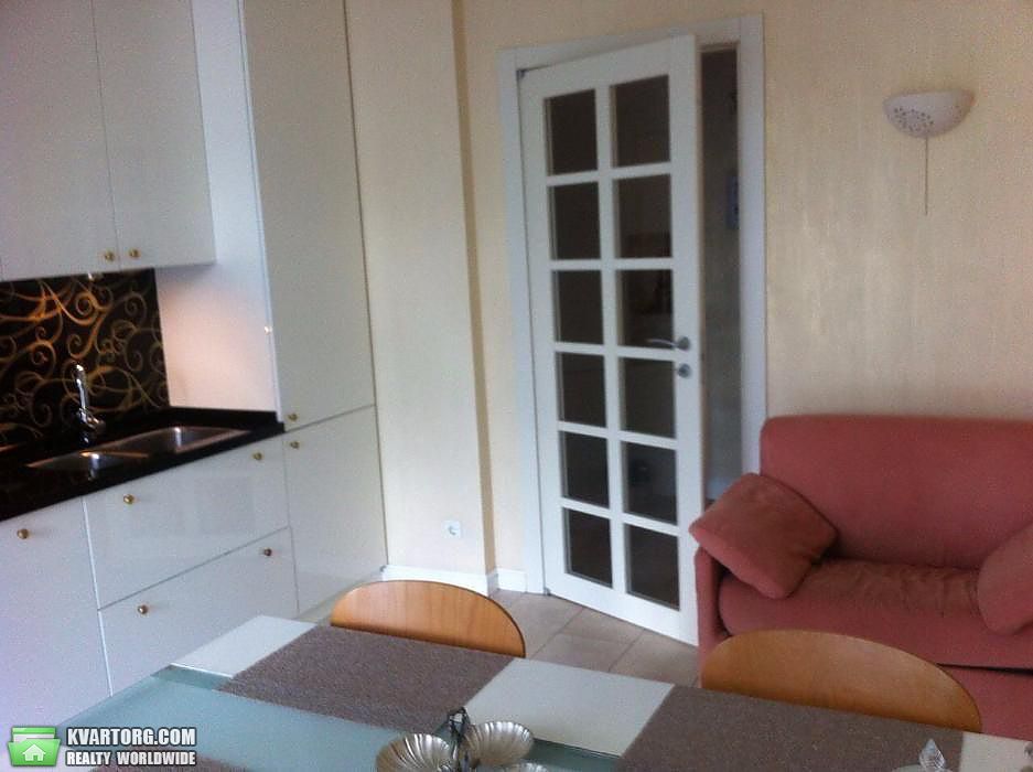 Rent out 3-room apartment. Киев,  Искровская — photo 2