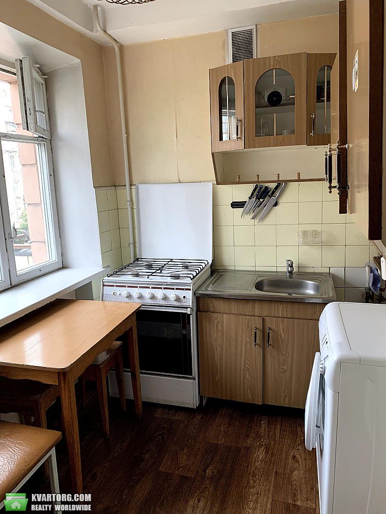 Sell 2-room apartment. Киев,  Большая Васильковская — photo 1