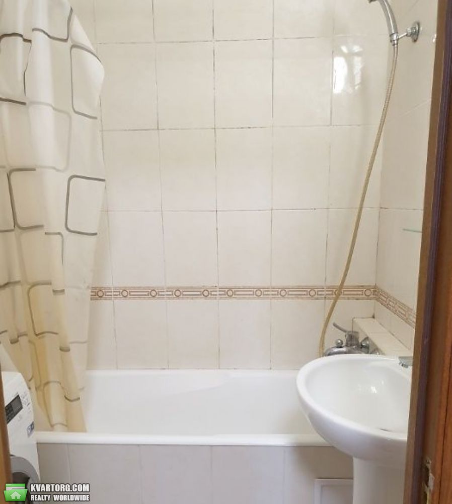 Rent out 3-room apartment. Киев,  Победы пр — photo 3