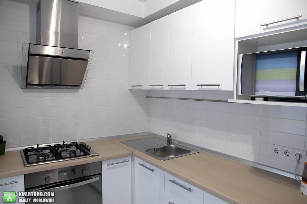 Rent out 2-room apartment. Киев,  Барбюса — photo 8