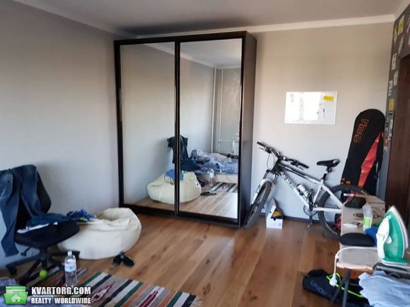 Sell 3-room apartment. Киев,  Миропольская — photo 5