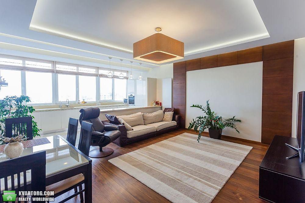 Sell 3-room apartment. Киев, Новогоспитальная — photo 1