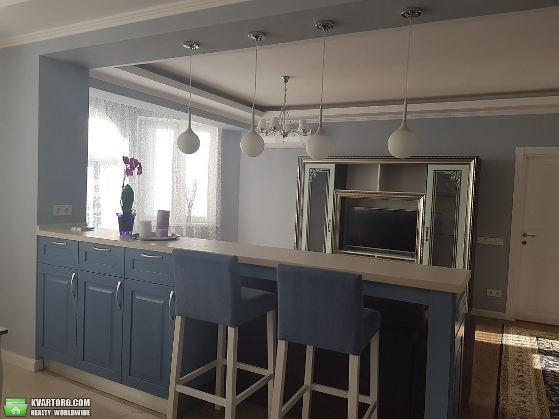 Rent out 2-room apartment. Киев,  Полтавская — photo 4