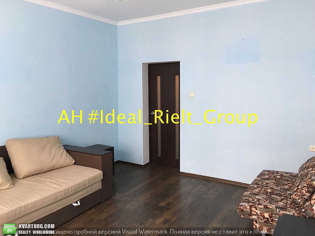 Sell 1-room apartment. Киев,  Шелковичная — photo 1