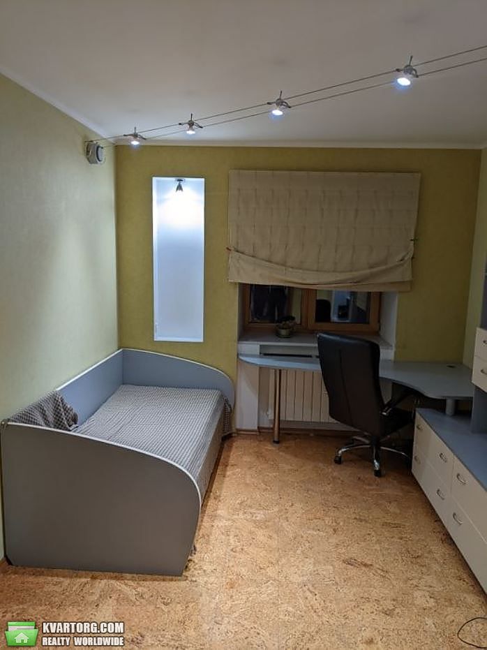 Rent out 4-room apartment. Киев, Вишняковского — photo 10