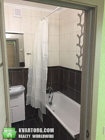 Rent out 1-room apartment. Киев,  Конева — photo 8