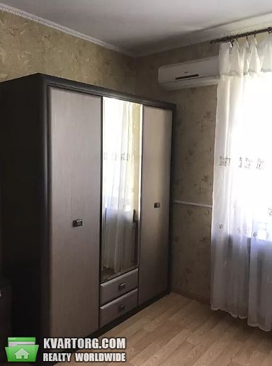 Rent out 1-room apartment. Киев,  Старонаводницкая — photo 1