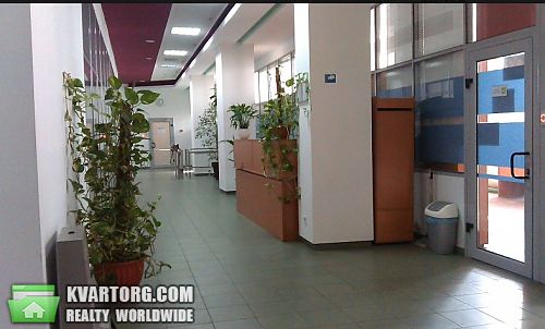 Rent out office. Киев, Стадионная — photo 1