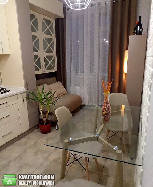 Rent out 1-room apartment. Киев, Небесной сотни — photo 2