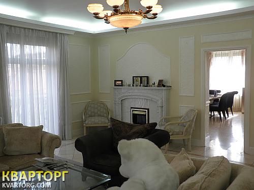 Sell multi-room apartment. Киев,  Шелковичная — photo 1