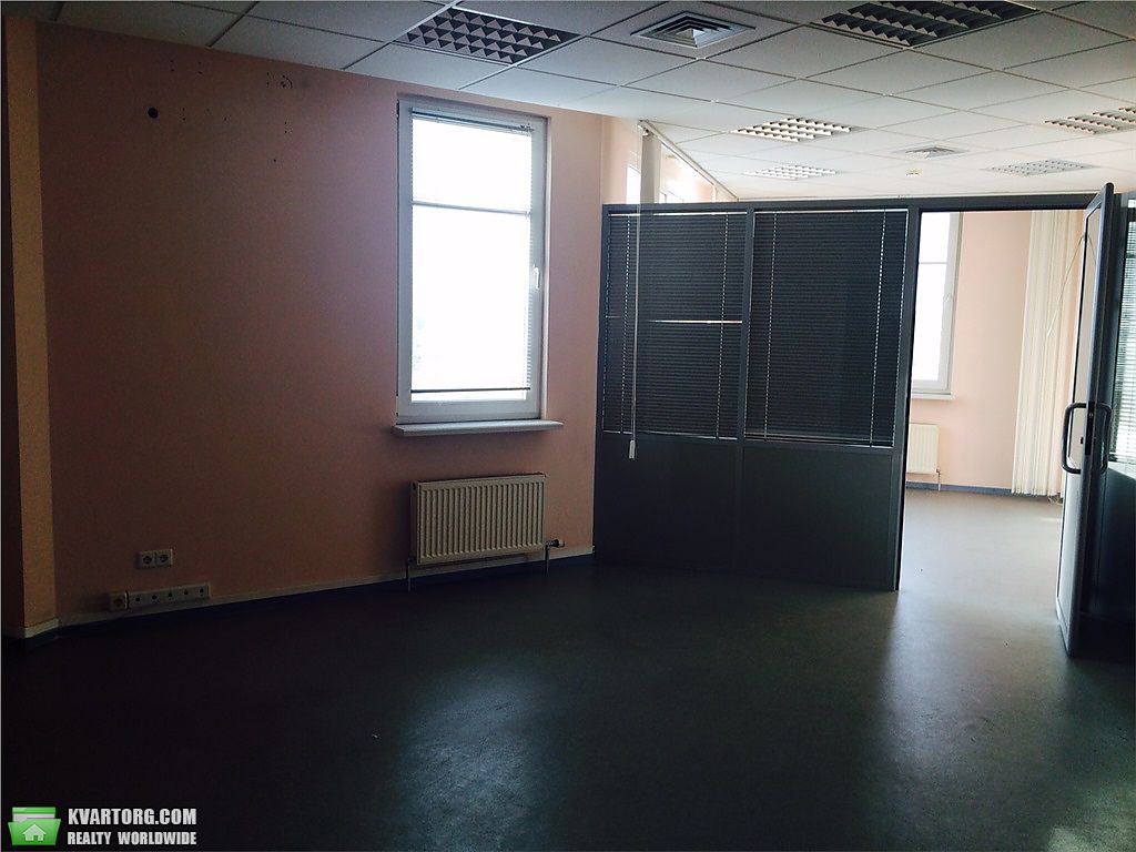 Rent out office. Киев, ул. Якира — photo 1