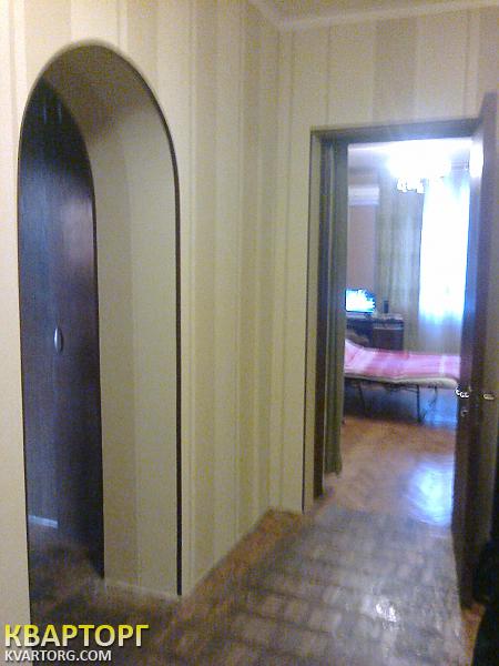 Sell 3-room apartment. Киев,  40-летия Октября просп — photo 2