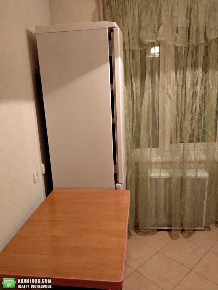 Rent out 2-room apartment. Киев,  Дарницкий бул — photo 5