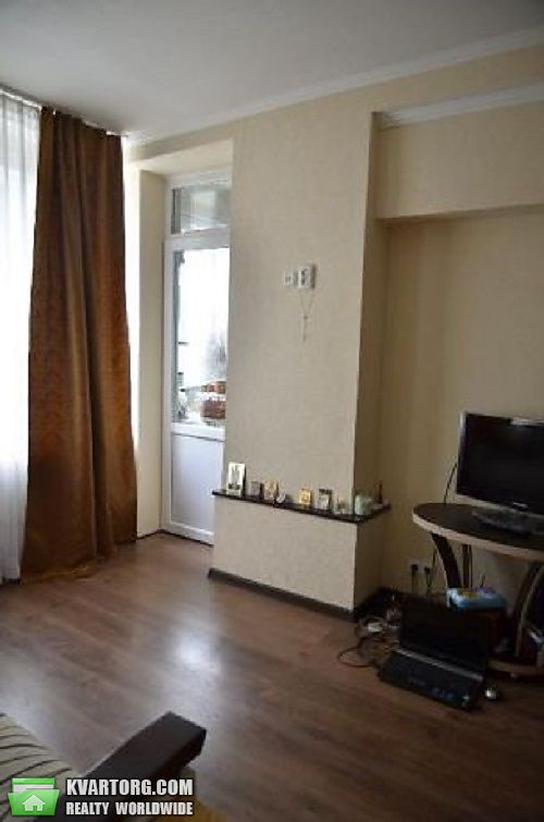 Sell 2-room apartment. Киев,  Богдана Хмельницкого — photo 2