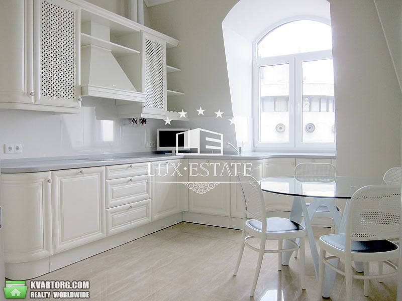 Rent out 4-room apartment. Киев,  Мазепы — photo 3