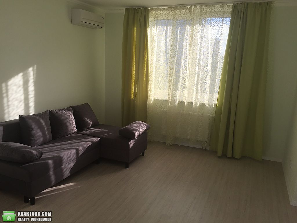 Rent out 2-room apartment. Киев, НиколаяЛебедева — photo 2