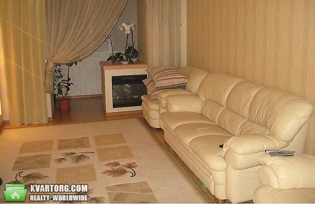Rent out 3-room apartment. Киев,  Срибнокильская — photo 1
