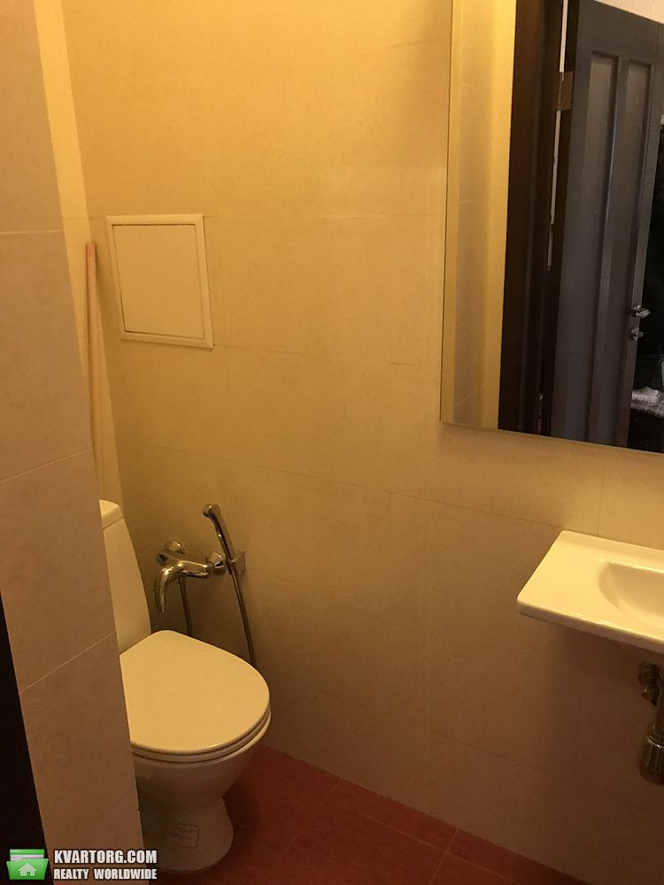 Rent out 2-room apartment. Киев, Механизаторов Шаповала — photo 10