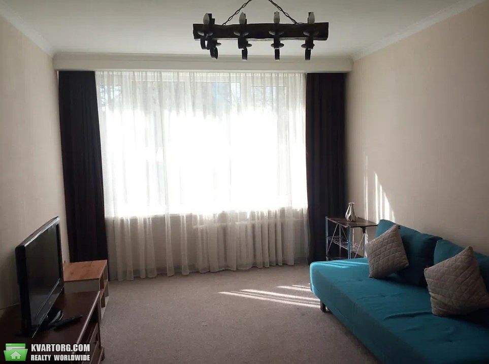 Rent out 2-room apartment. Киев, Тютюнника — photo 9