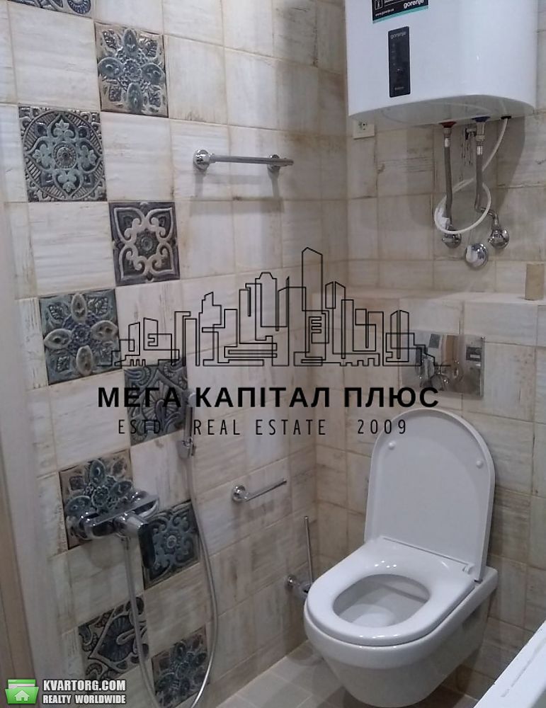 Rent out 1-room apartment. Киев,  Дегтяревская — photo 10