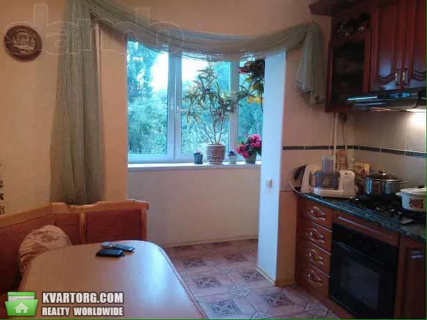 Rent out 3-room apartment. Киев,  Димитрова — photo 5