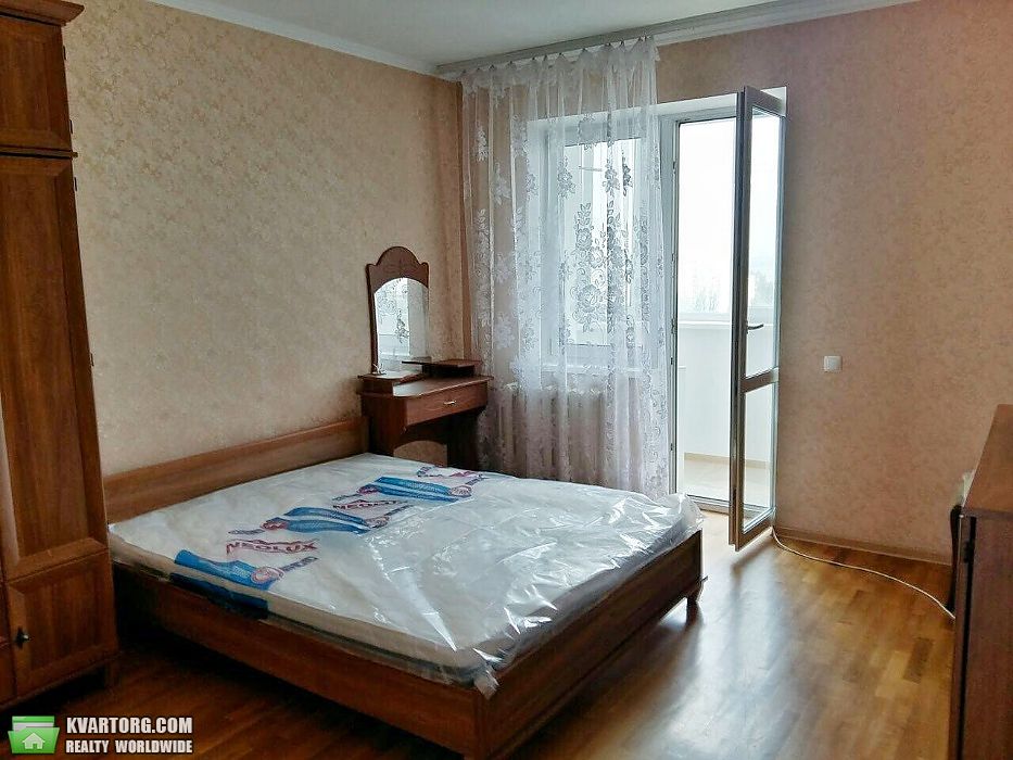 Rent out 3-room apartment. Киев,  Курбаса — photo 3