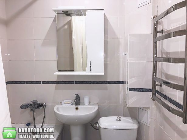 Rent out 1-room apartment. Киев,  Дегтяревская — photo 7