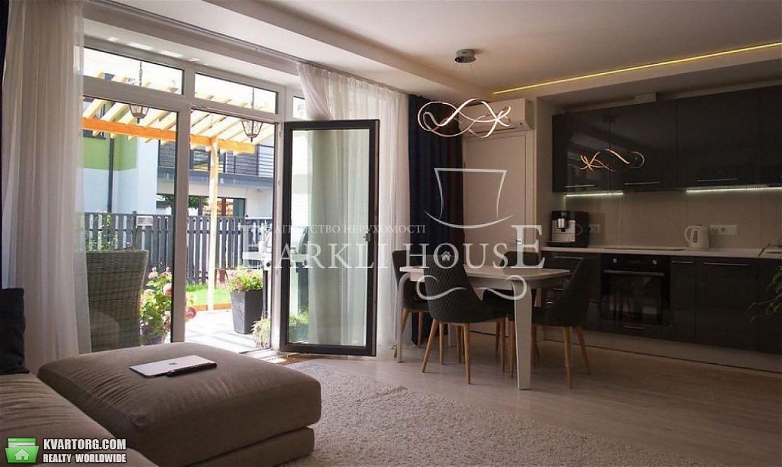 Rent out Townhouse. Киевская обл., Святопетровское — photo 2