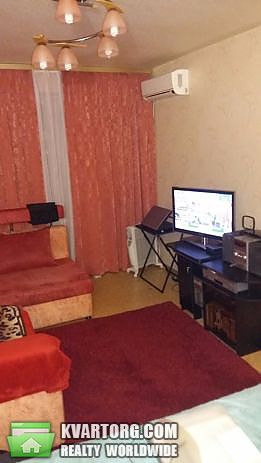 Sell 2-room apartment. Днепропетровск, Тополиная ул. — photo 1