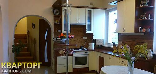 Rent out house. Киев, Волховская — photo 1