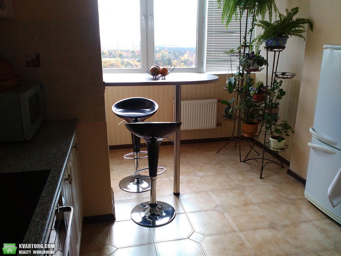 Rent out 1-room apartment. Киев,  Депутатская — photo 4
