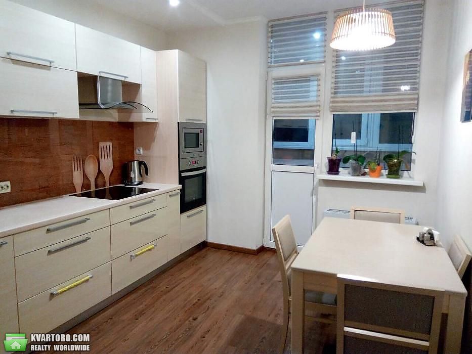Rent out 2-room apartment. Киев, Сикорского ул. — photo 1